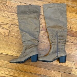 Tan over the knee Boots